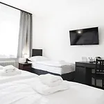 7days Hotel 3*